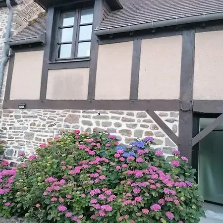 Sunset Family Guesthouse Mont Saint Michel Céaux Exterior foto