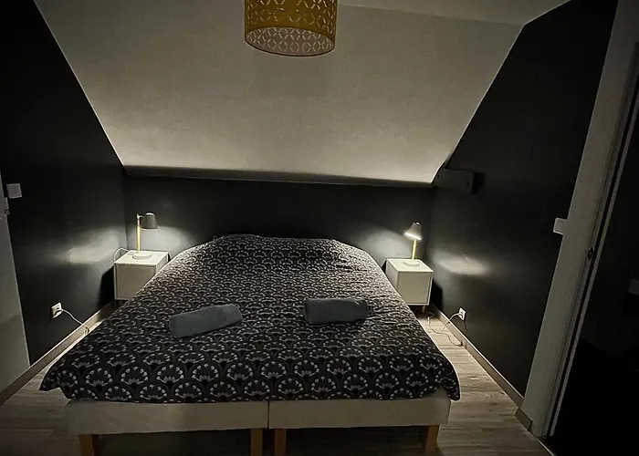 Sunset Family Guesthouse Mont Saint Michel